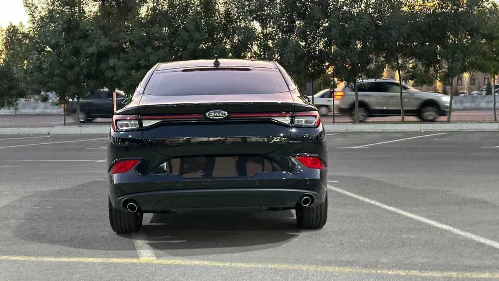 JAC J7 Sedan Sotuvda tayyor Qulay shartlar bilan