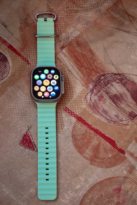 Apple Watch Ultra 2 - Безкомпромисна мощ и дизайн