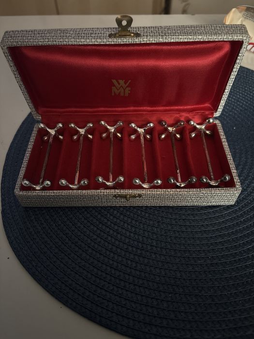Set suporturi cuțite WMF   placate cu argint