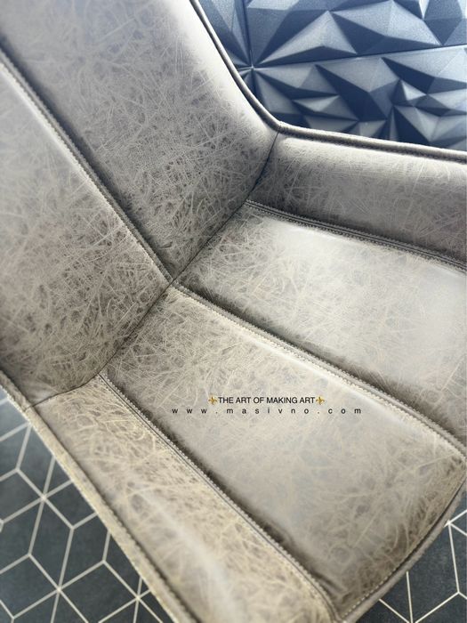 Трапезен стол от естествено дърво | Дървен стол