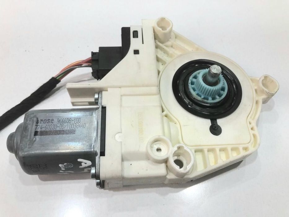 Motoras macara geam stanga spate 8K0959811 Audi A4 B8/8K [2007 - 2011