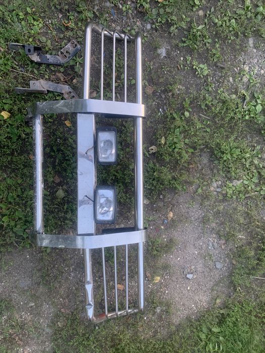 Продам кенгурятник на джип