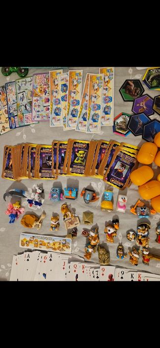 Colectii ou kinder diverss cartonase