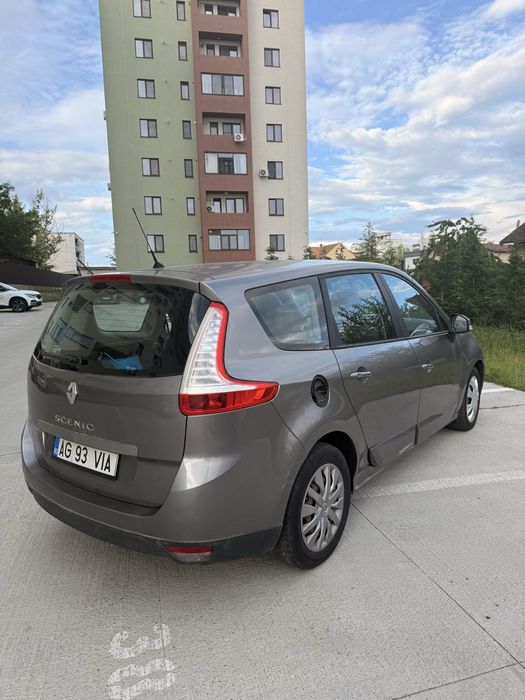 RENAULT Scenic 2011 — imagine 4