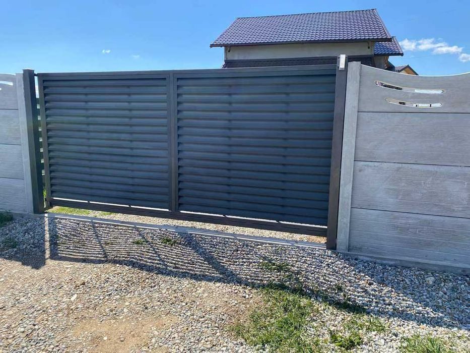 Garduri si porti din panou tip jaluzele, sipca metalica si alte modele