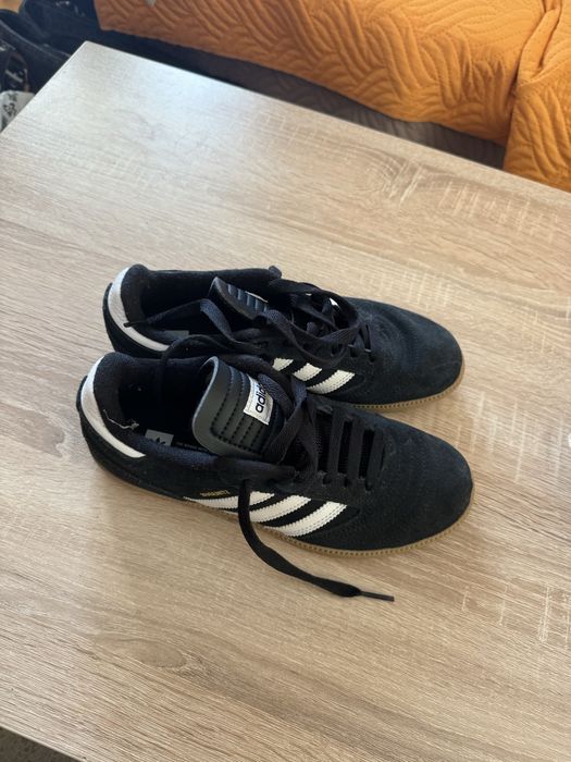 Adidas Busenitz.