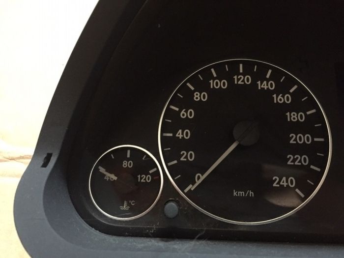 Ceasuri bord mercedes a-class