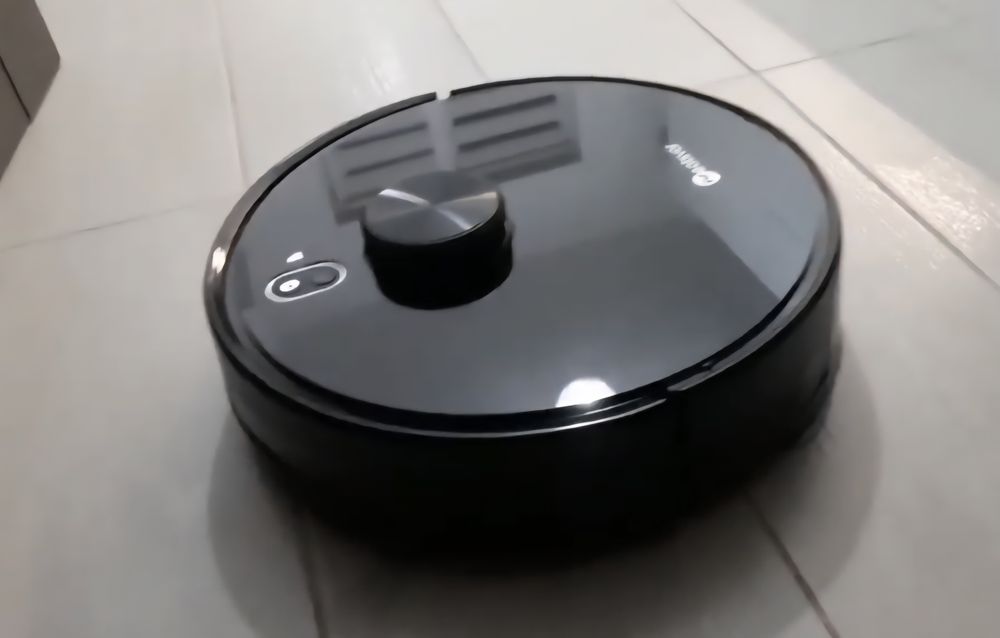 Aspirator robot Neatsvor X600  stare excelentă + consumabile noi CADOU