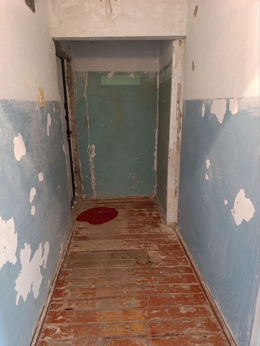 2 ком 1 мк 2 этаж под ремонт!