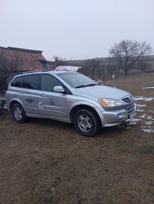 Vând Ssangyong Kyron