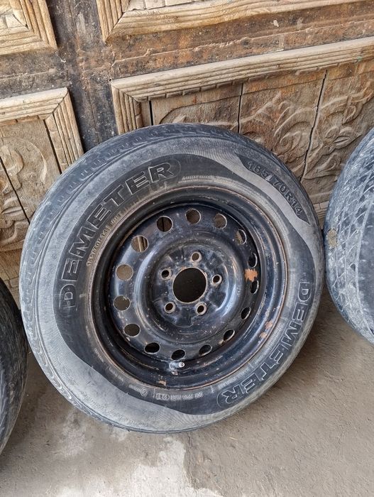 14 R diska balon sotiladi moskvich va  changamga tushadi