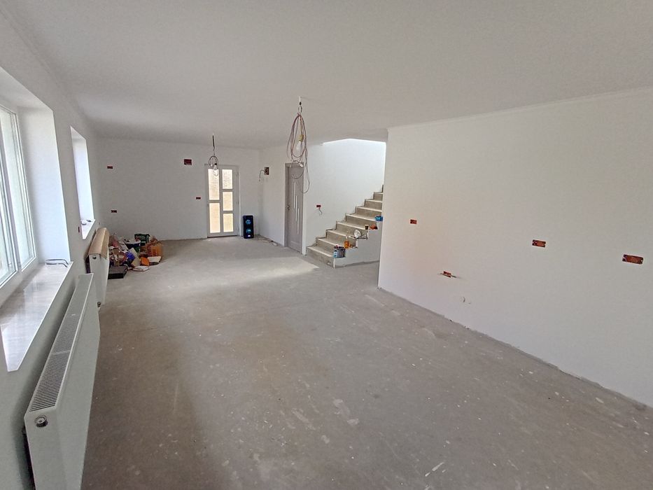 Casa noua d vanzare in com Vinga jud Arad
