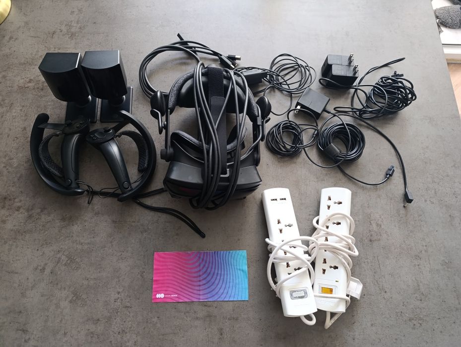 Продаётся шлем VR Valve index.