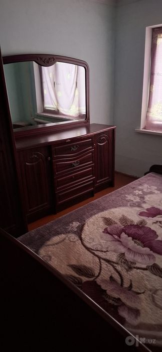 3-х комнатная квартира в центре Ангрена