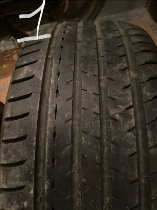 Продам Шины покрышки 235/45r18