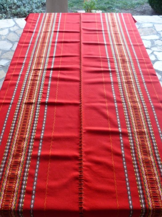 Битови покривки, карета и тишлайфери за маса в различни размери