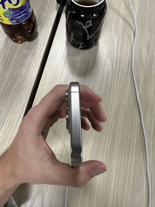Iphone 15 pro 256 titanium