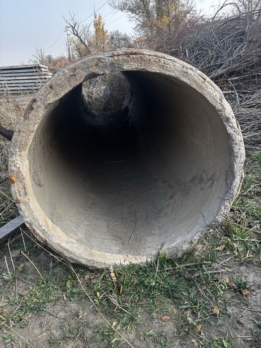 Бетонная труба 1000