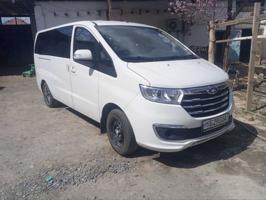 Jac m3 2023 kop yurmagan srochno sotiladi 2 ta