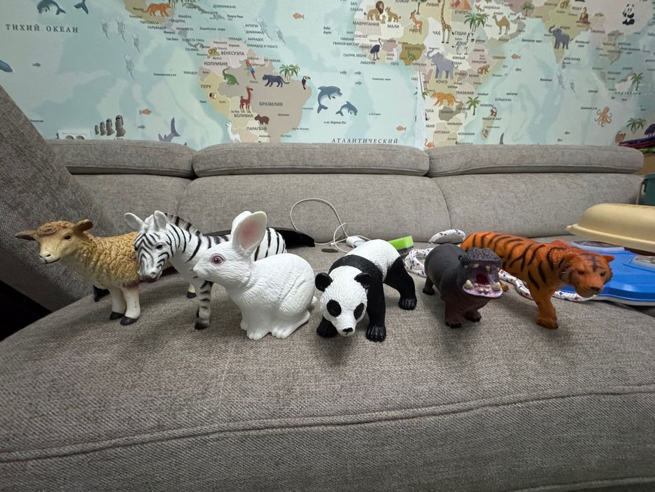 Игрушки для девочек и мальчиков