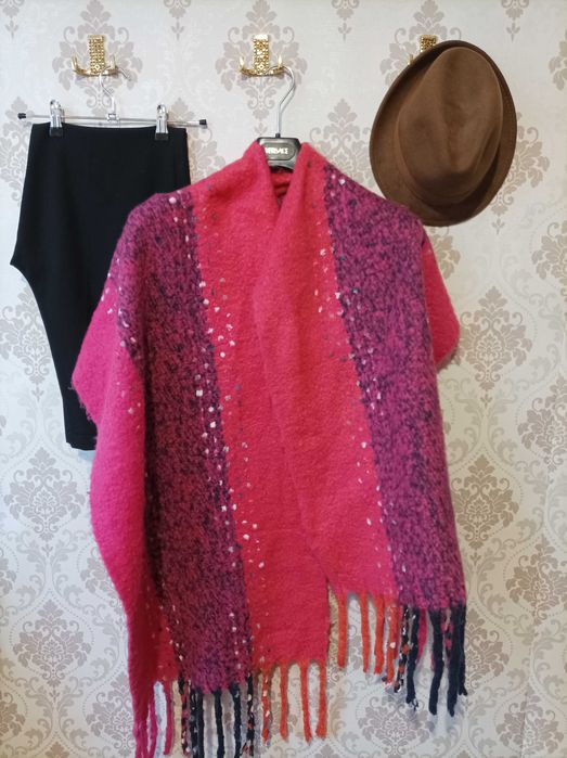 кашмирен шал Burberry, Loro Piana