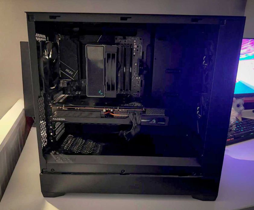 Геймърски компютър | Ryzen 5 7600X | AMD RX 6800 XT | 32 GB DDR5 |2TB|