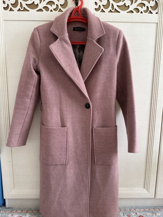 Женское пальто S