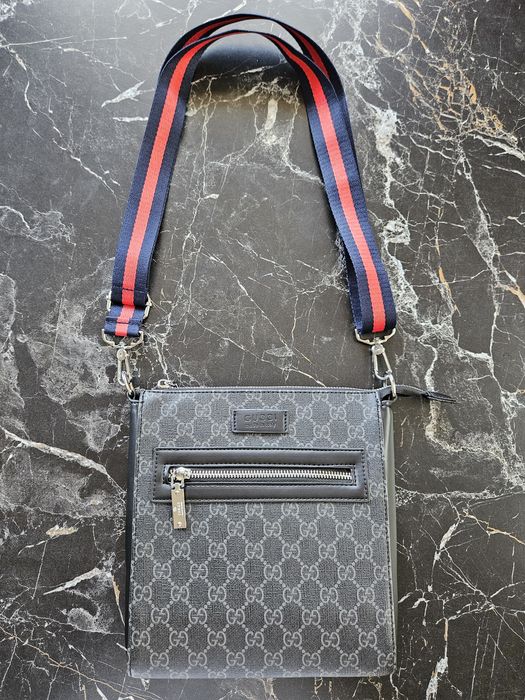 Gucci GG Small Messenger Bag