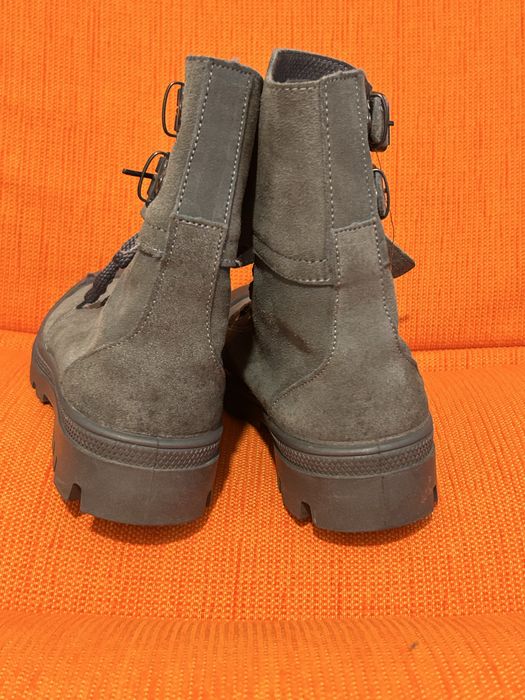 Ghete din piele intoarsa