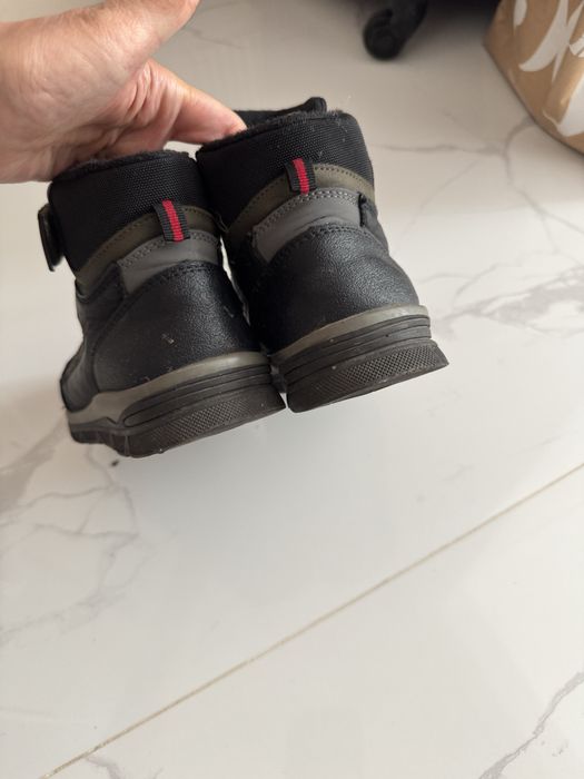 Утепленная осенняя  ботинка