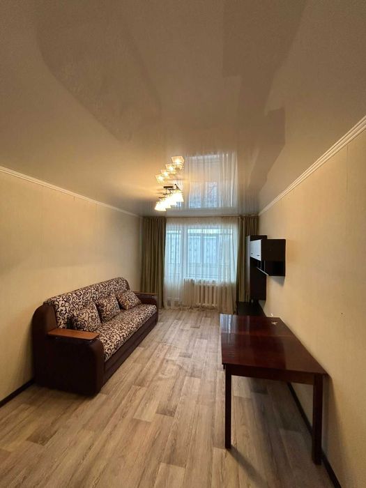 Продам 2 комнатная квартира