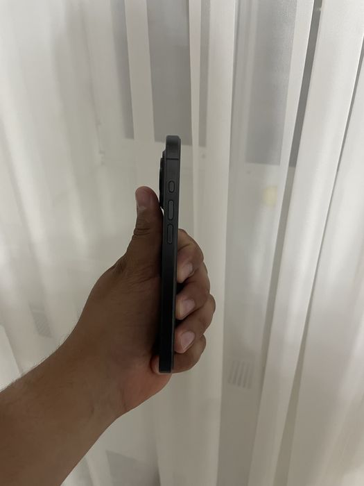 Продам iPhone 15 Pro 128