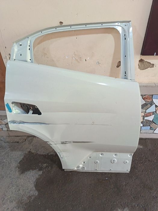 Byd seagull orqa oʻng tomon eshigi
