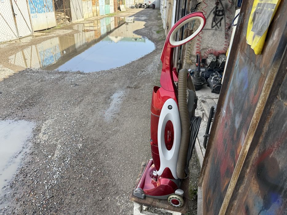 * Electrolux оригинальный вертикальный пылесос из Германии не дорого!