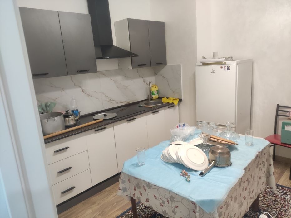 Сдаю двукомнатную  квратиру