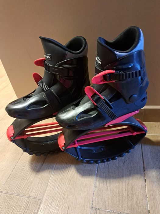 Обувки канго джъмп