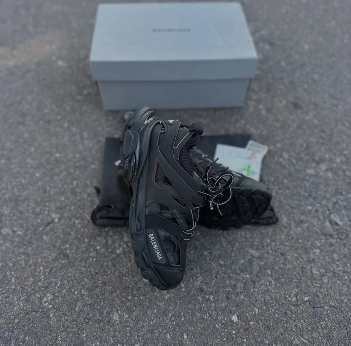 Balenciaga Track – Black