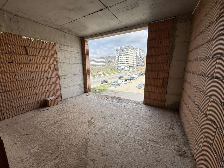 Продава се Тристаен апартамент в Варна, Възраждане 2 - 90 кв.м за 1043 €/кв.м - Снимка #1