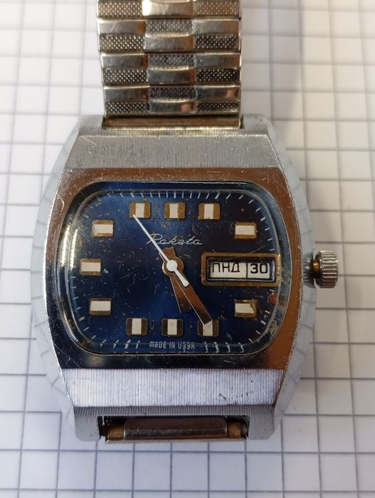 В продаже часы производства СССРР