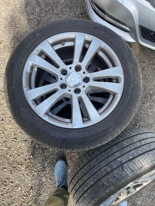 Гуми и джанти 16 цола Mercedes C-class
