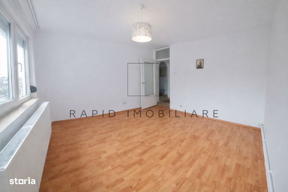 Apartament 3 Camere - Decomandat - Etaj 2/4 - Micro 21