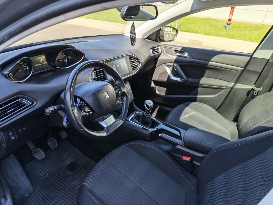 Peugeot 308 2015 Panoramic Navi 6 Trepte Stare Perfecta