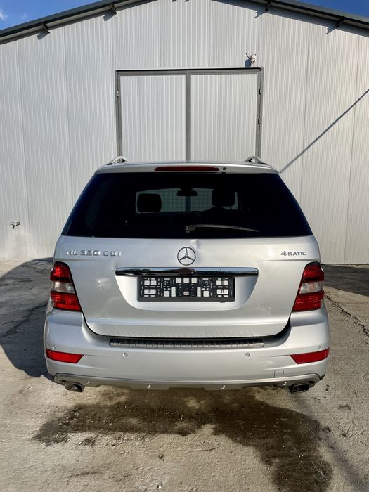 На ЧАСТИ FACE Mercedes-Benz Ml 320 CDI W164 2009г  harman/kardon Ел Ба