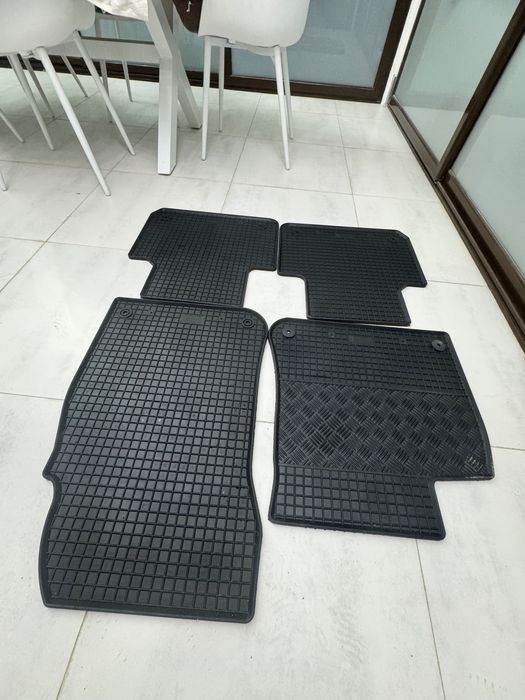 Presuri/ Covorase cauciuc Volkswagen Touareg