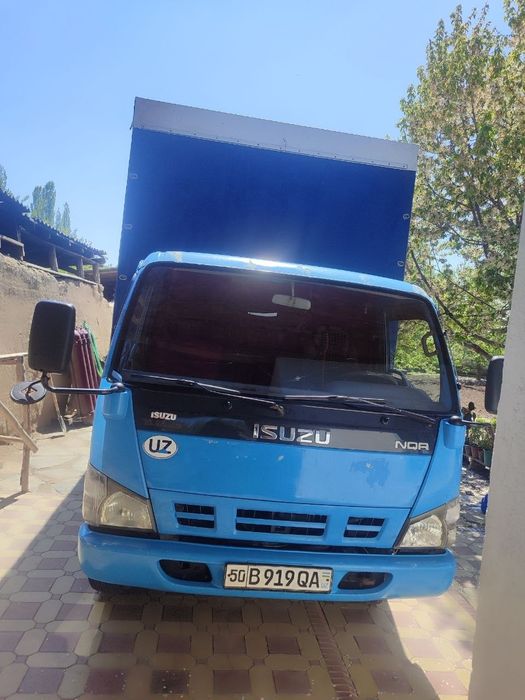 Isuzu NQR 5tonnali yuk tent avtamobili