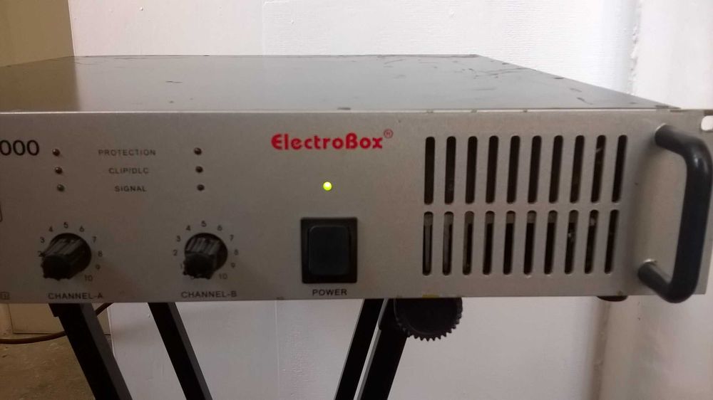 Amplificator  Putere Electrobox SPM 2000      2 x 500w - 8ohm, 2 x 1000w - 4 ohm
