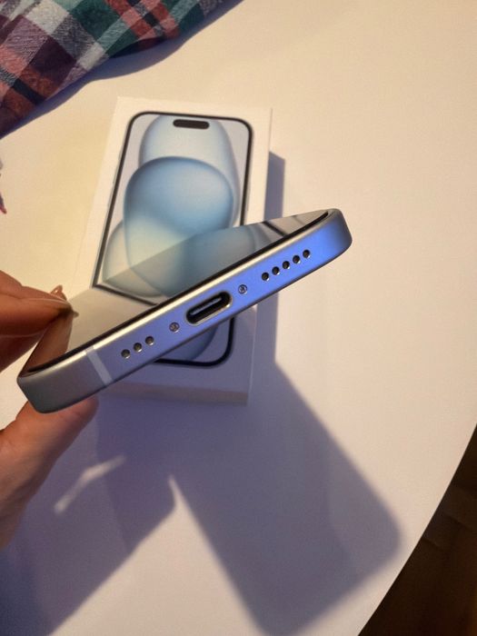 Iphone 15 128 GB, като нов