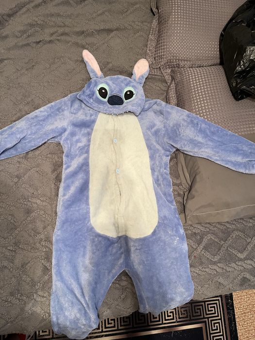 Продам комплект вещей