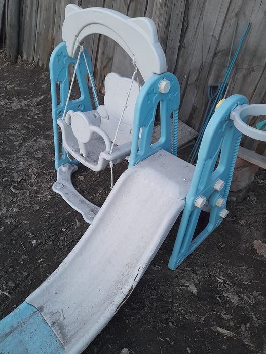 Отдам горку с качелей