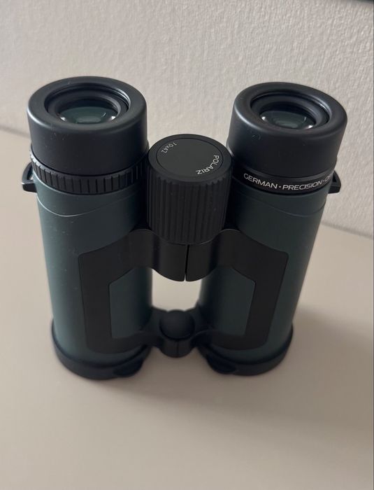 Бинокль GPO Polariz 10x42